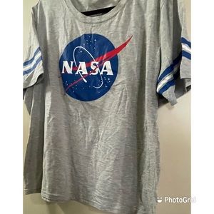 NASA t-shirt in heather gray